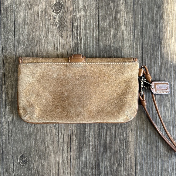 🟫🌟🫶🏽VTG COACH Hamptons Suede Wristlet🫶🏽🌟🟫